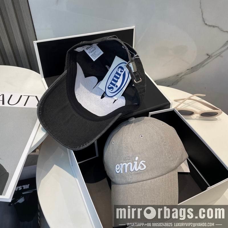 Emis Hat dx10