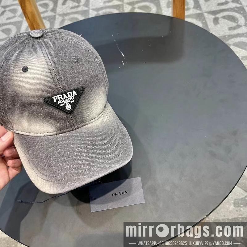 Prada Hat 041401