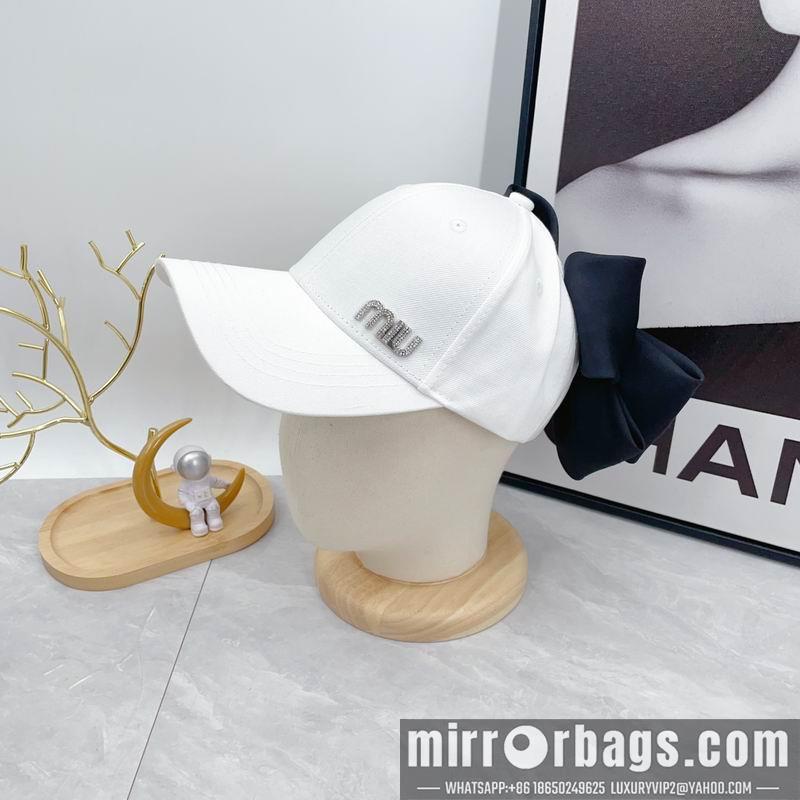Miumiu Hat dx08