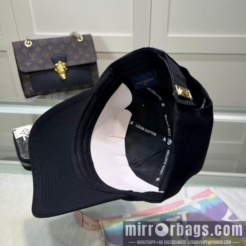 LV Hat dx12