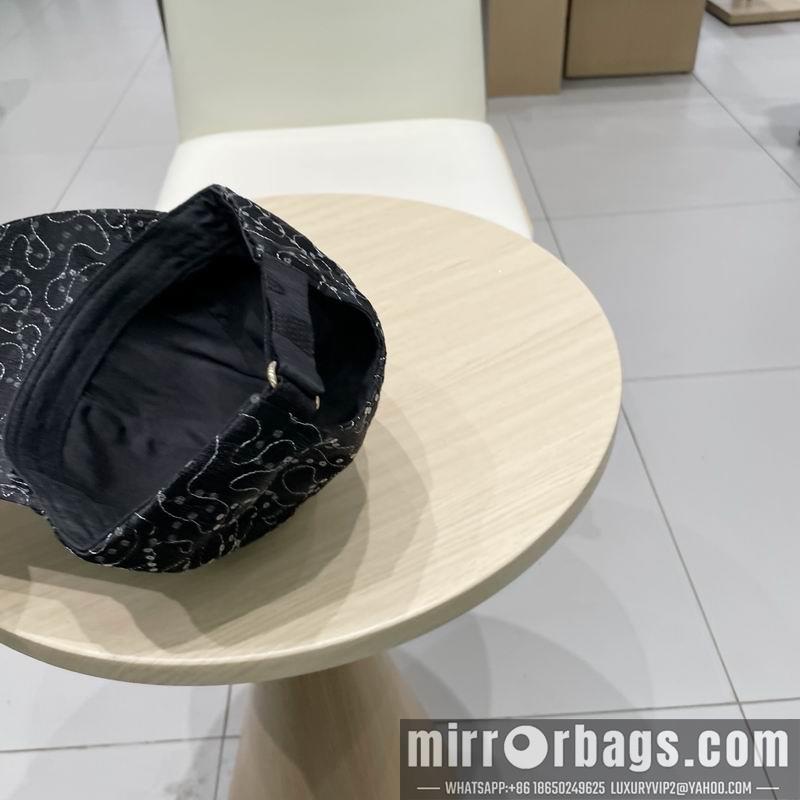 LV Hat 041402