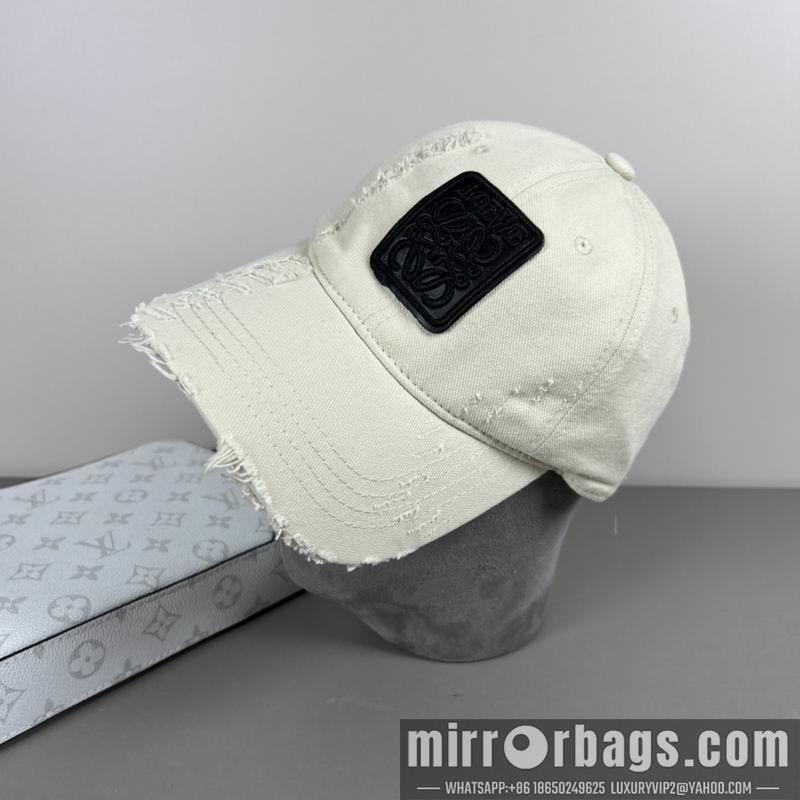 Loewe Hat dx42