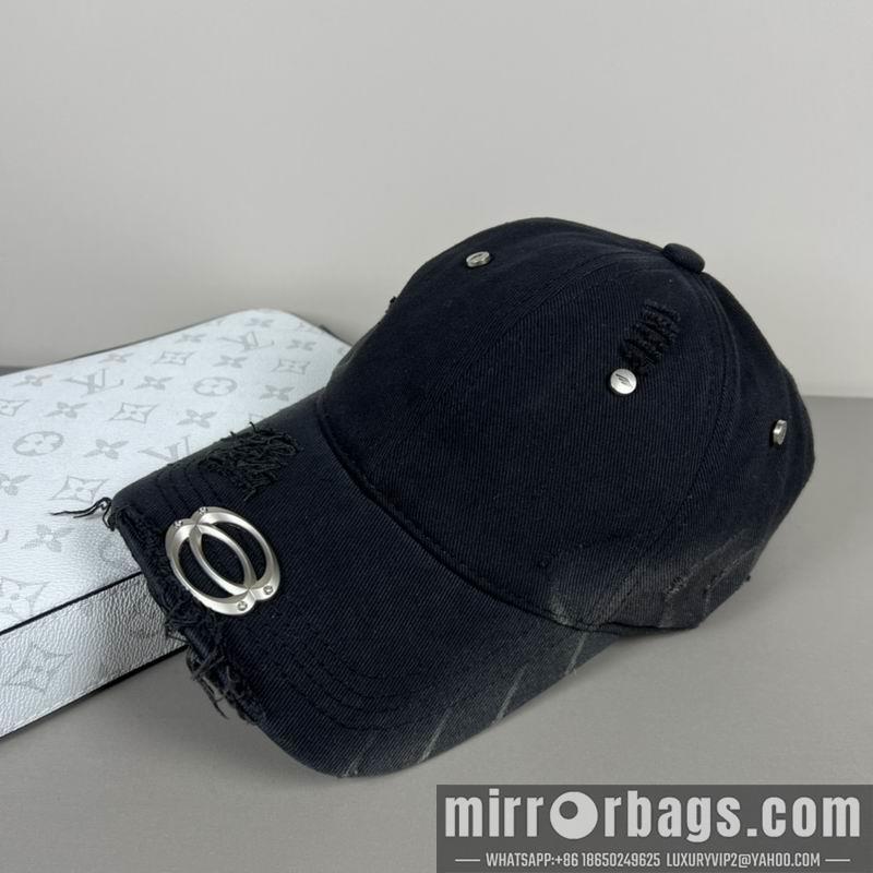 Balenciaga Hat dx40