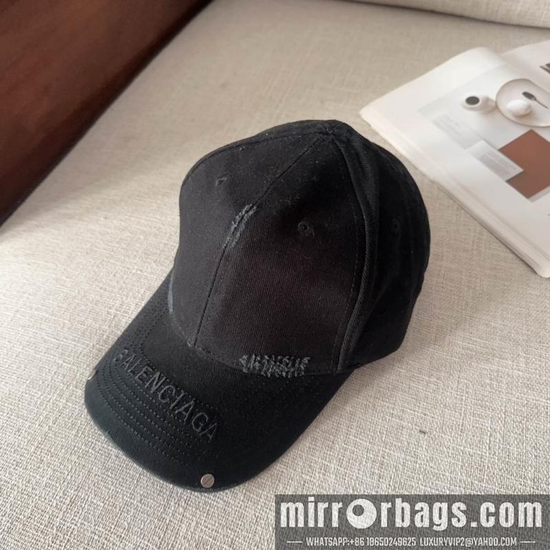 Balenciaga Hat dx23