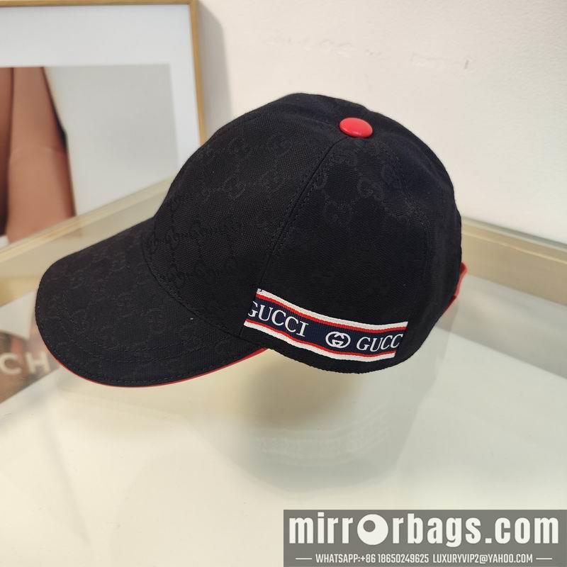 Gucci Hat dx10