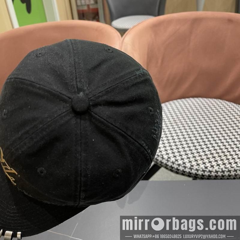LV Hat 040206