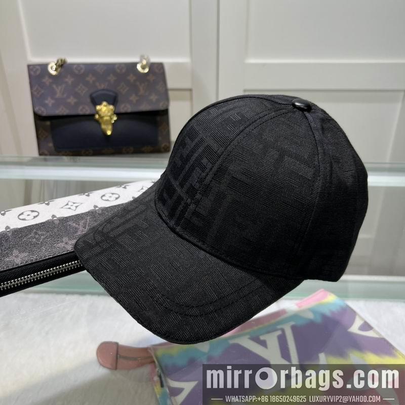 Fendi Hat dx32