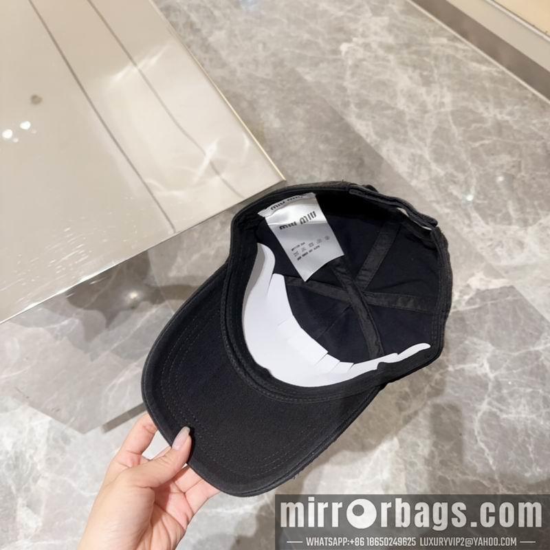 Miumiu Hat dx67