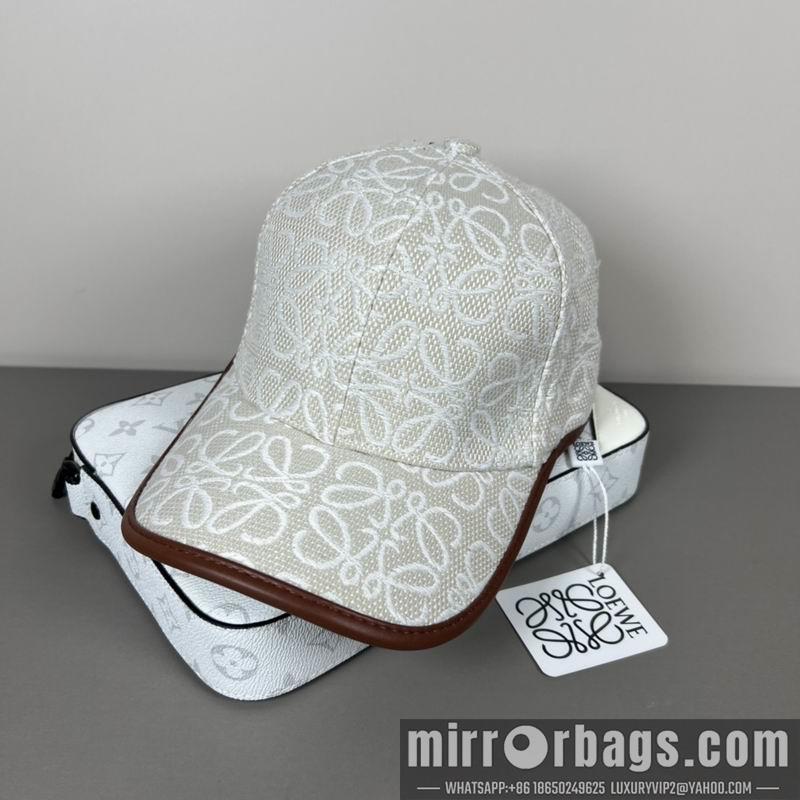 Loewe Hat dx43