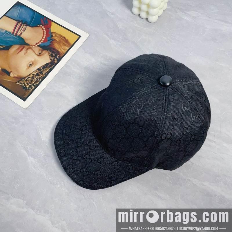 Gucci Hat dx119