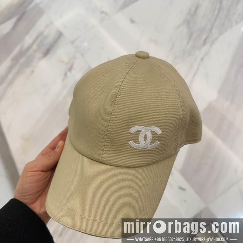 Chanel Hat dx40