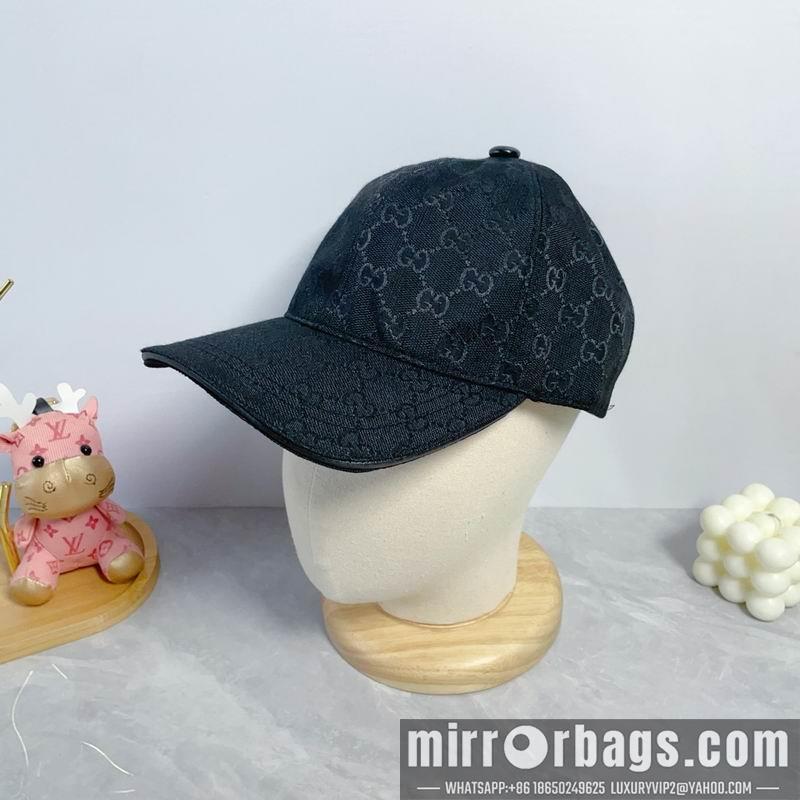 Gucci Hat dx119