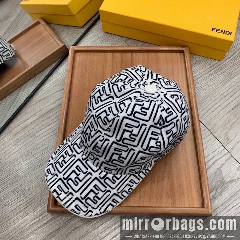 Fendi Hat dx103