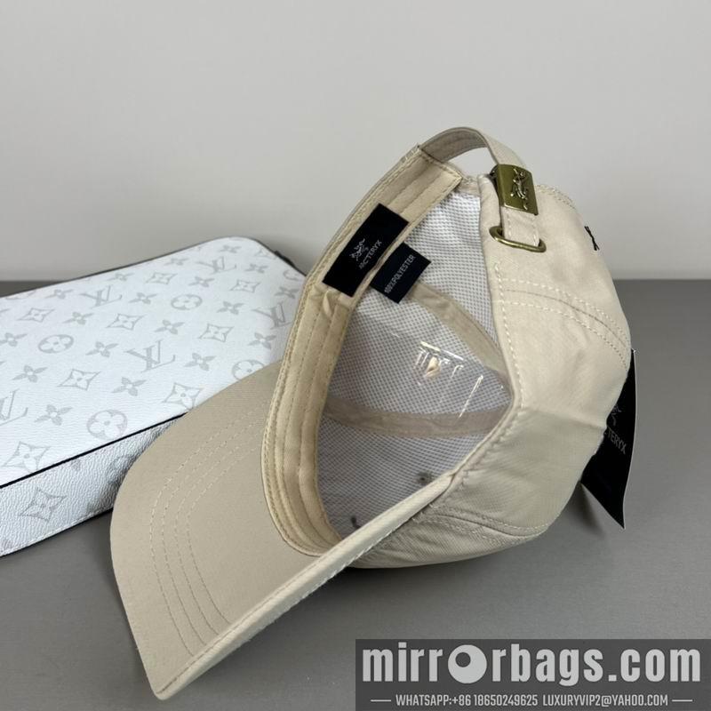 Arcteryx Hat dx15