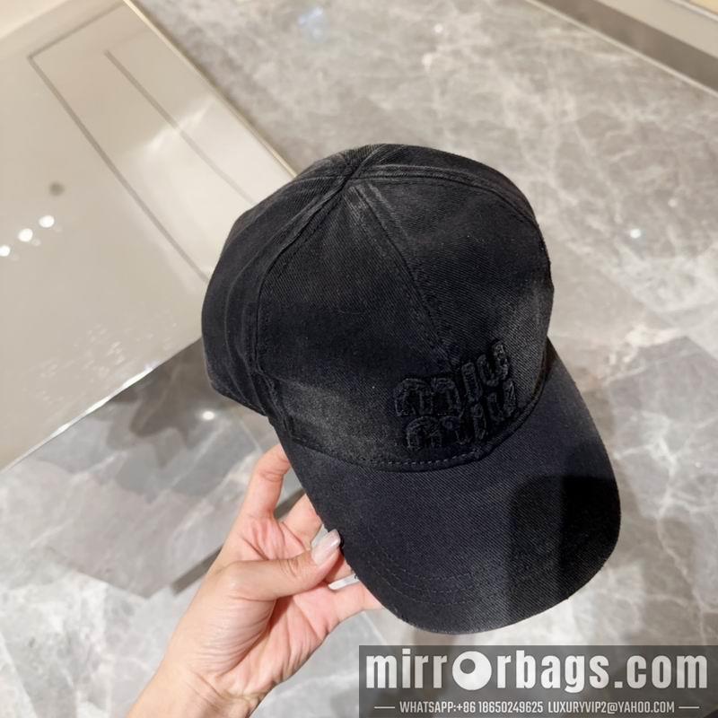 Miumiu Hat dx67