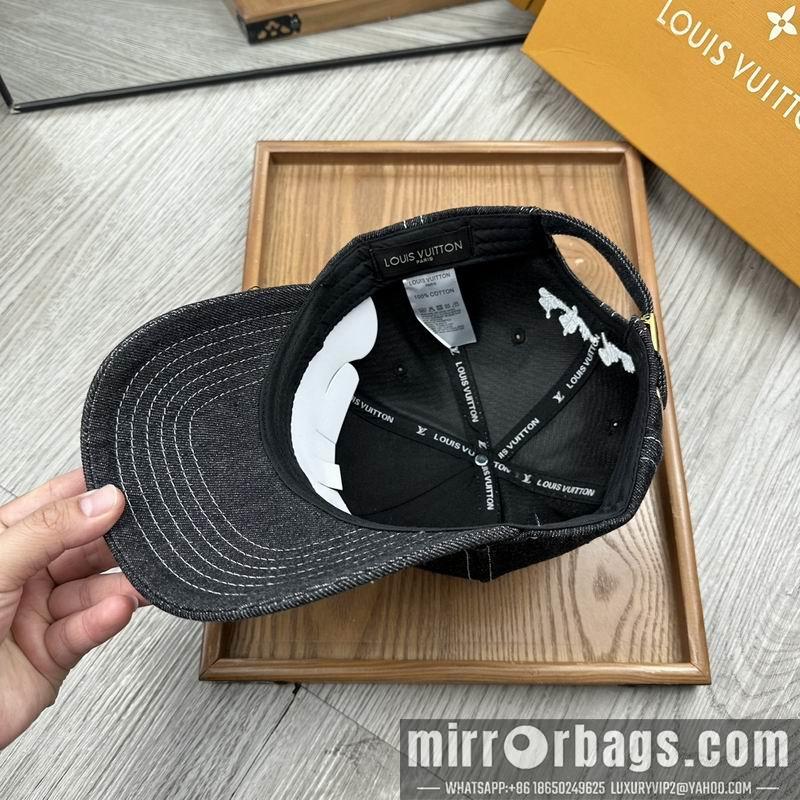 LV Hat dx105