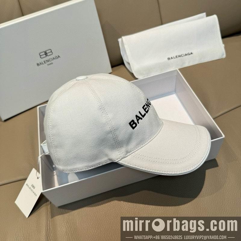 Balenciaga Hat dx79
