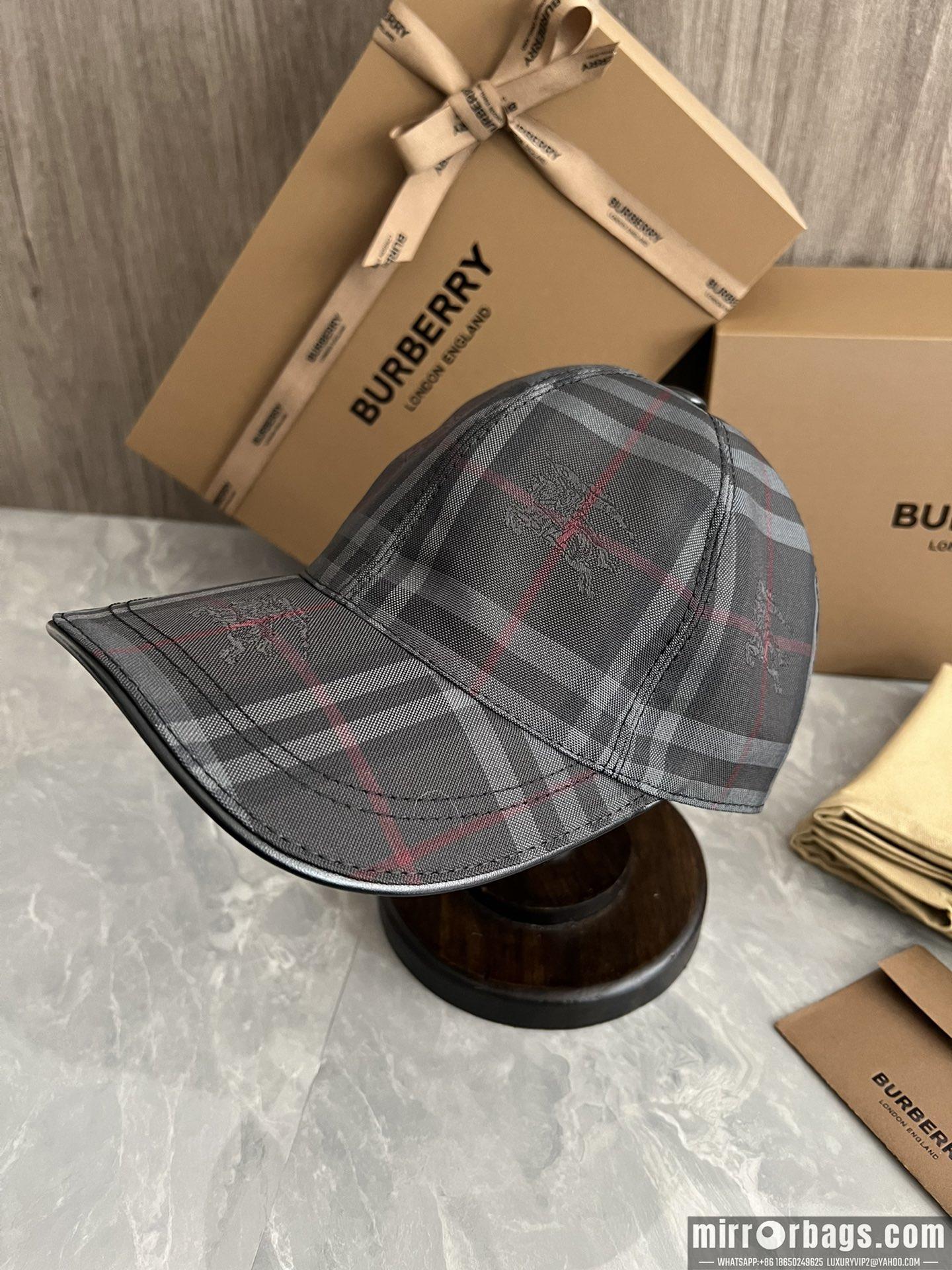 Burberry Hat dxn03