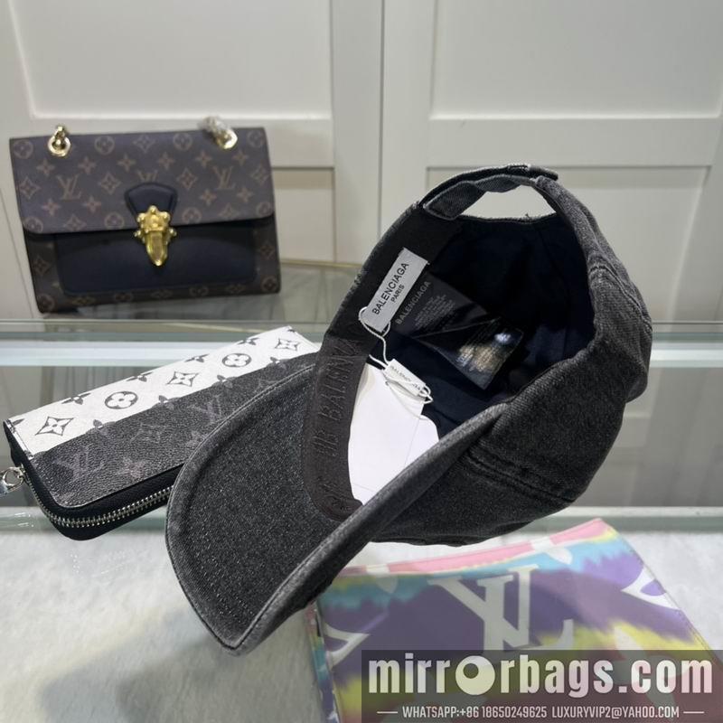 Balenciaga Hat dx81