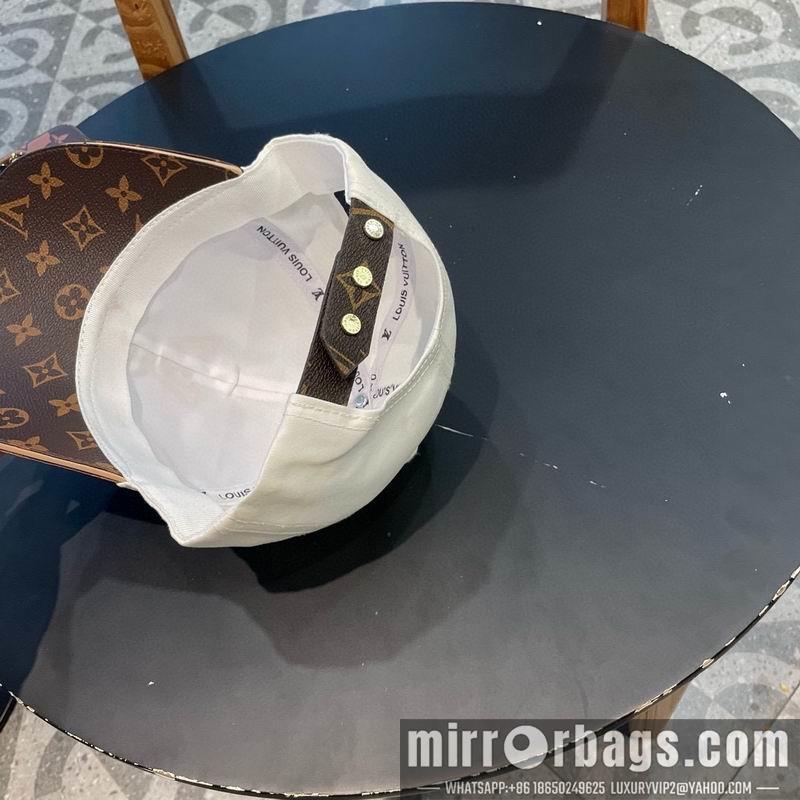 LV Hat 0307102
