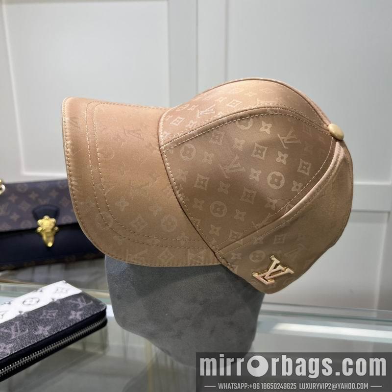 LV Hat dx111