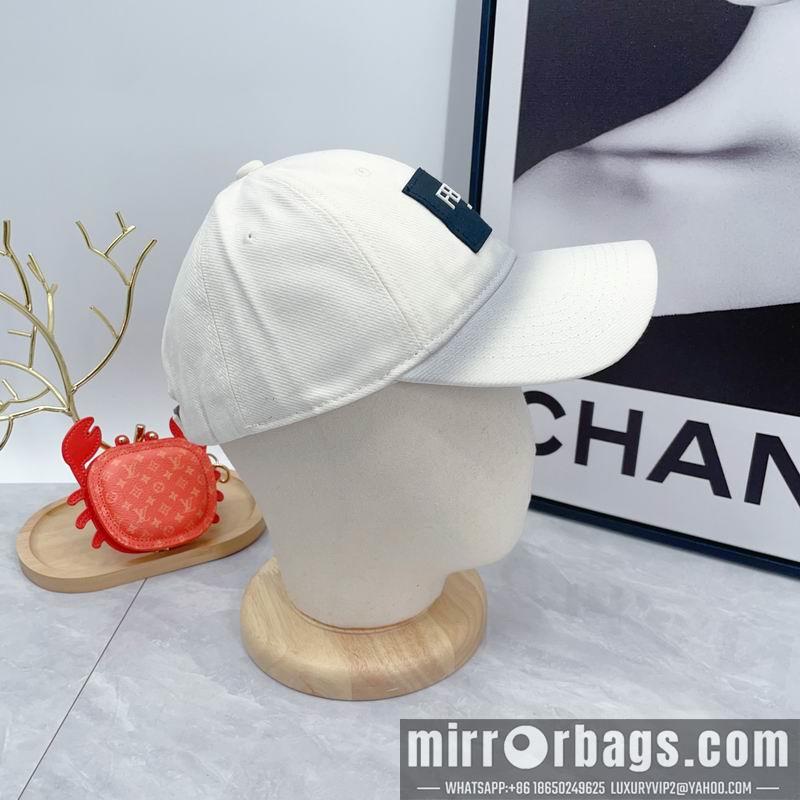 Fendi Hat dx70