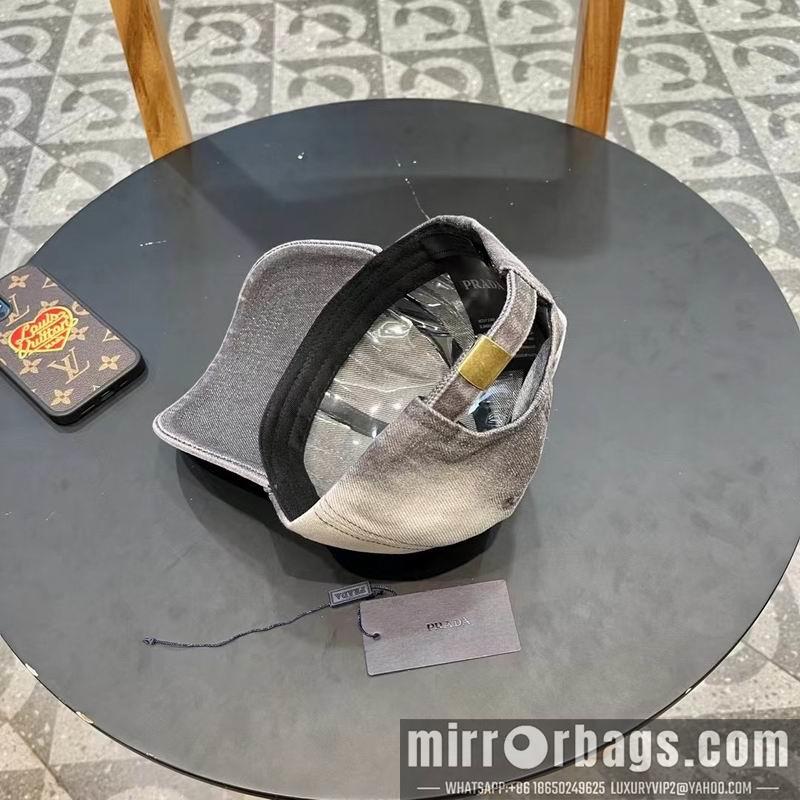Prada Hat 041401