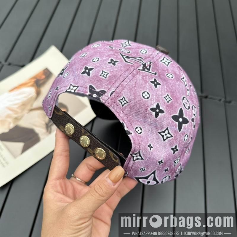 LV Hat 122724