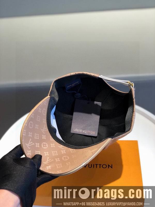 LV Hat 071203