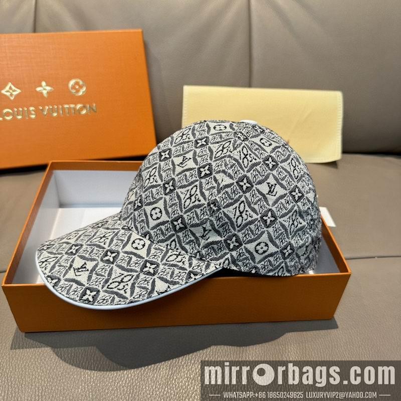 LV Hat dx121
