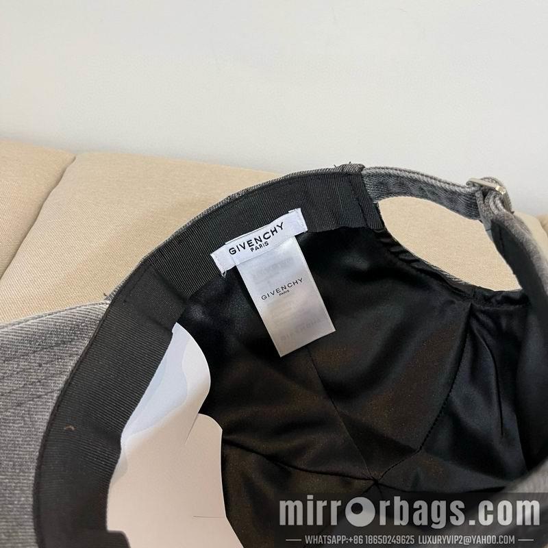 Givenchy Hat dx10