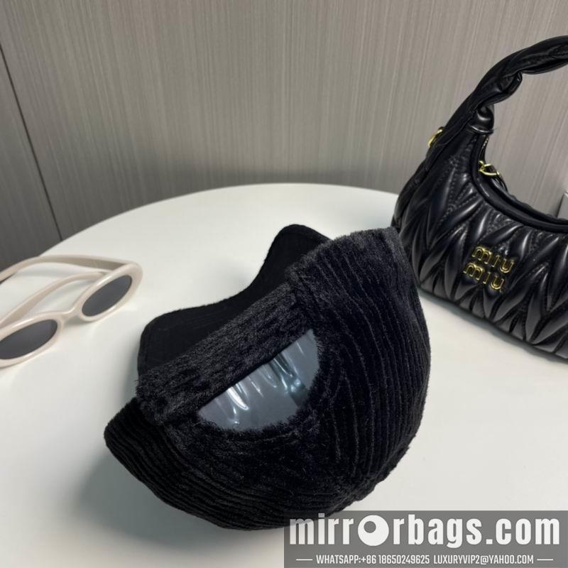 Chanel Hat 010401