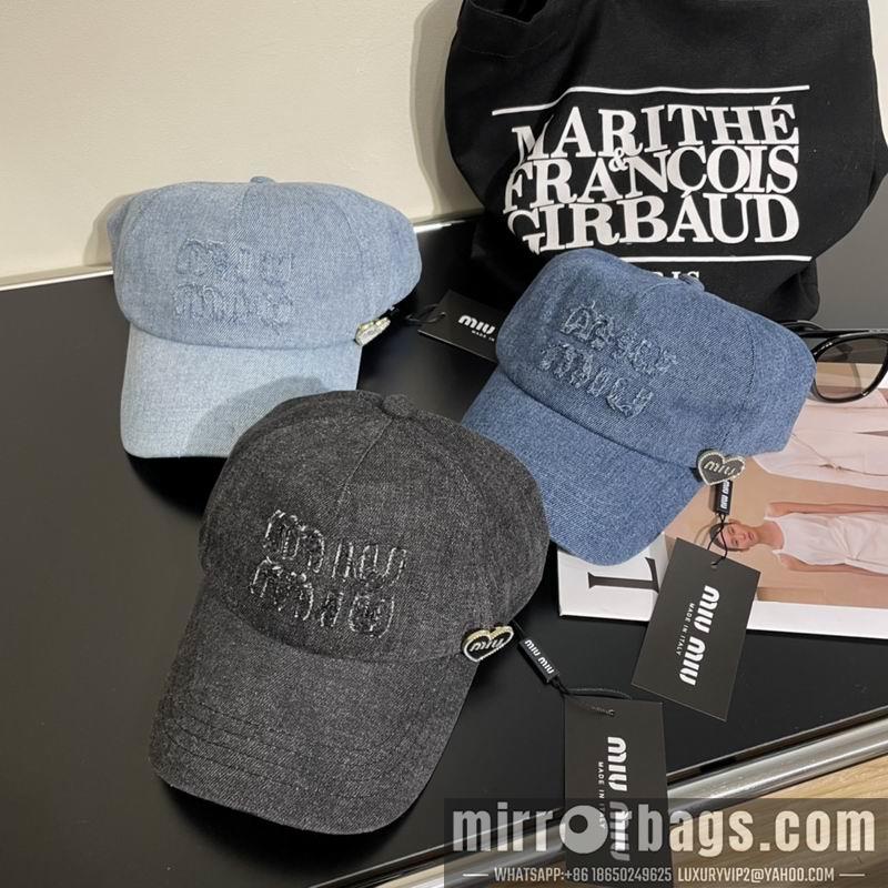 MiuMiu Hat 042702