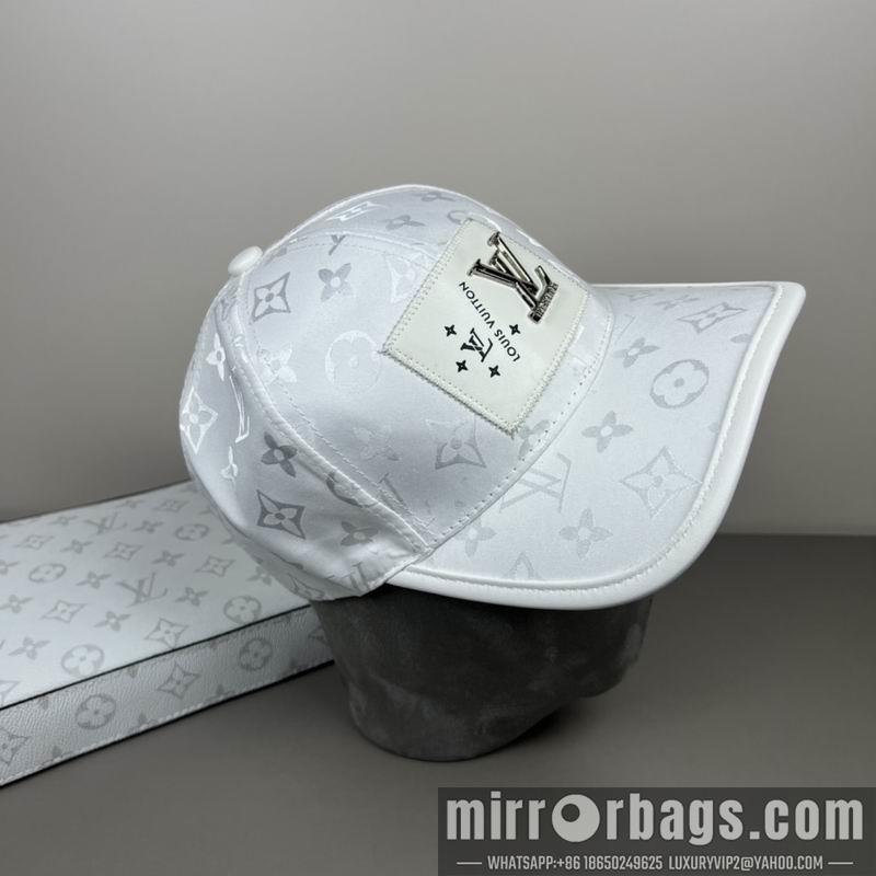 LV Hat dx64