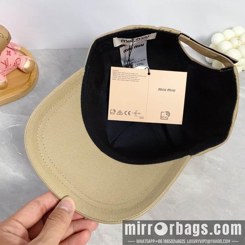 Miumiu Hat dx45