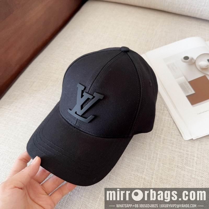LV Hat dx28