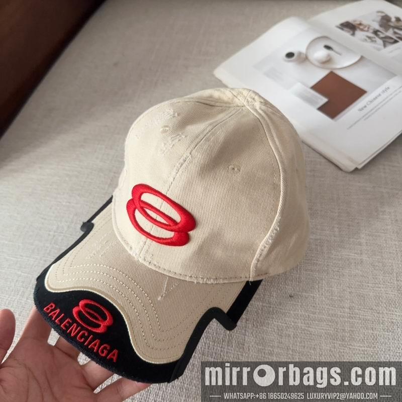 Balenciaga Hat dx21