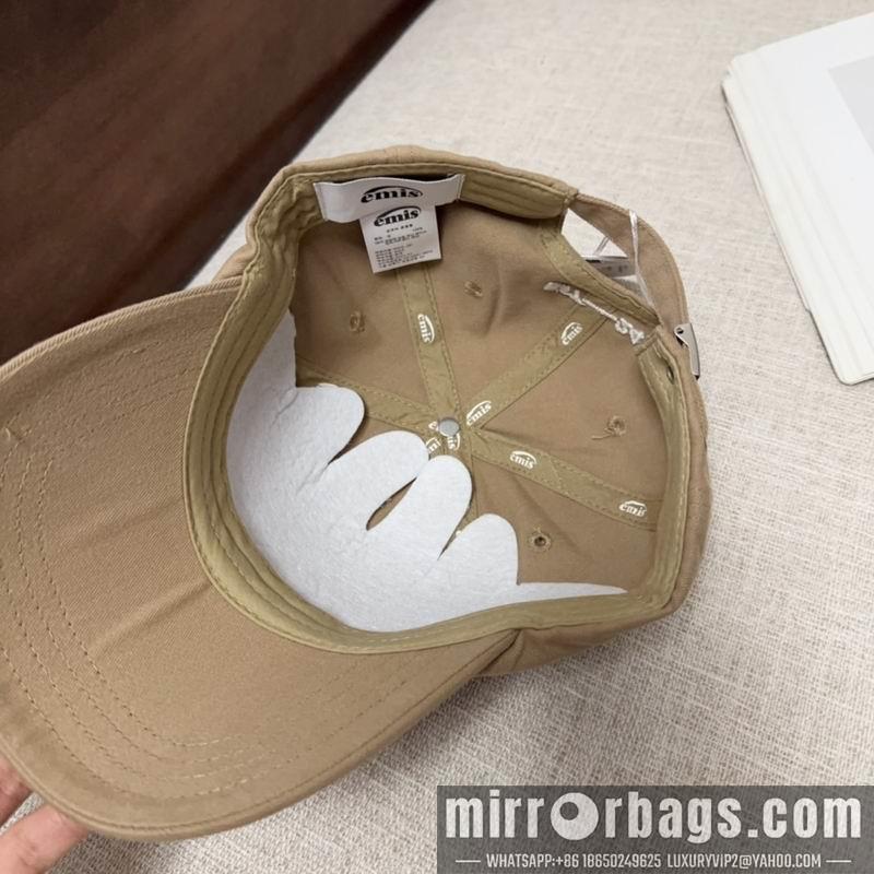 Emis Hat dx05