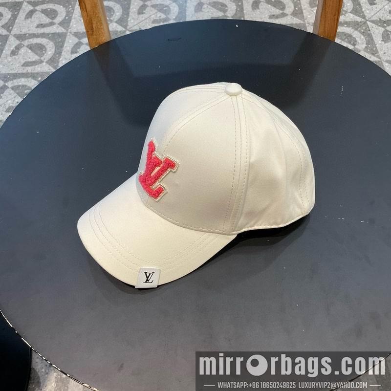 LV Hat 072303