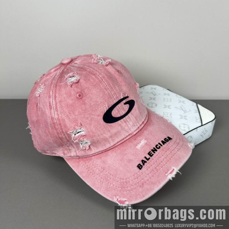 Balenciaga Hat dx30