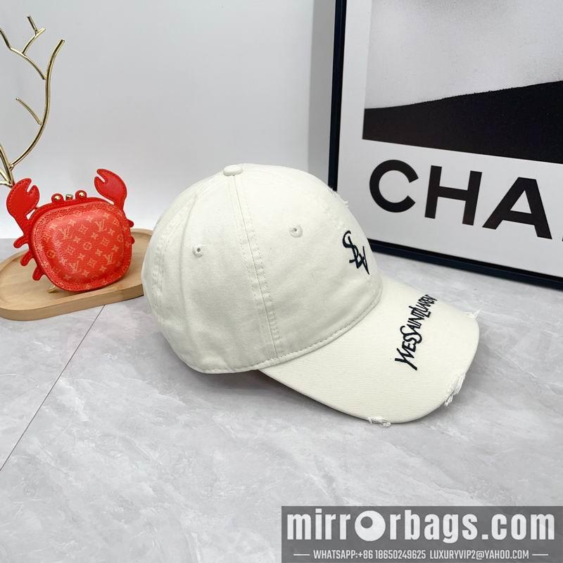 YSL Hat dx32