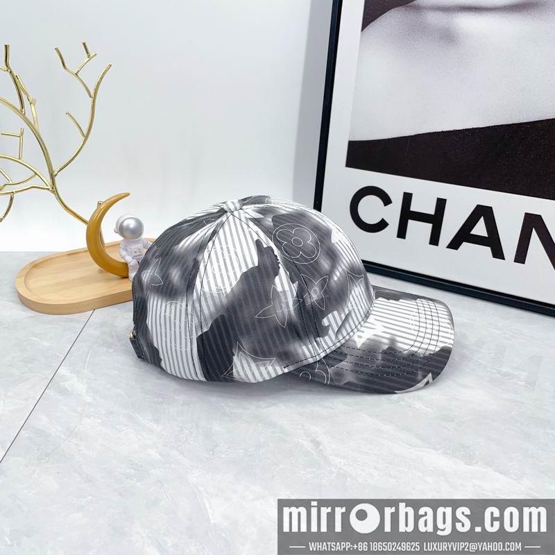 LV Hat dx74