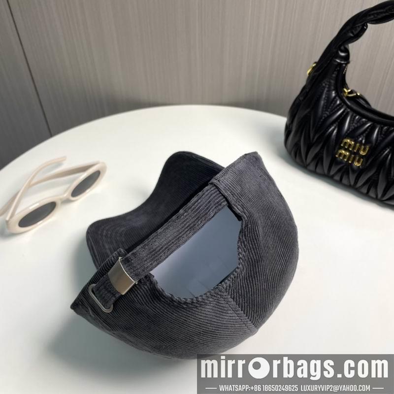 LV Hat dx113