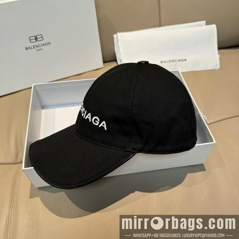 Balenciaga Hat dx79
