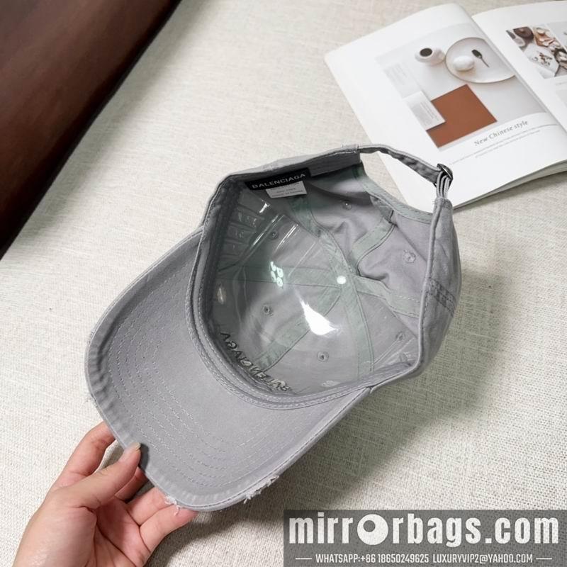Balenciaga Hat dx115