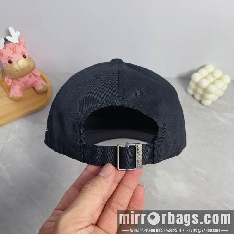 YSL Hat dx17