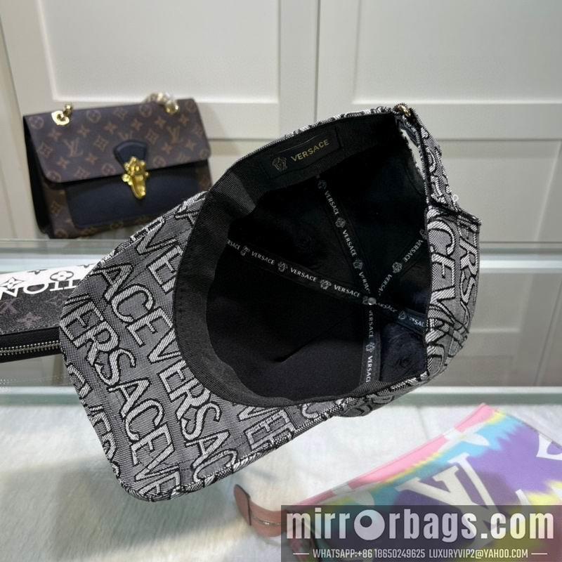 Versace Hat dx04
