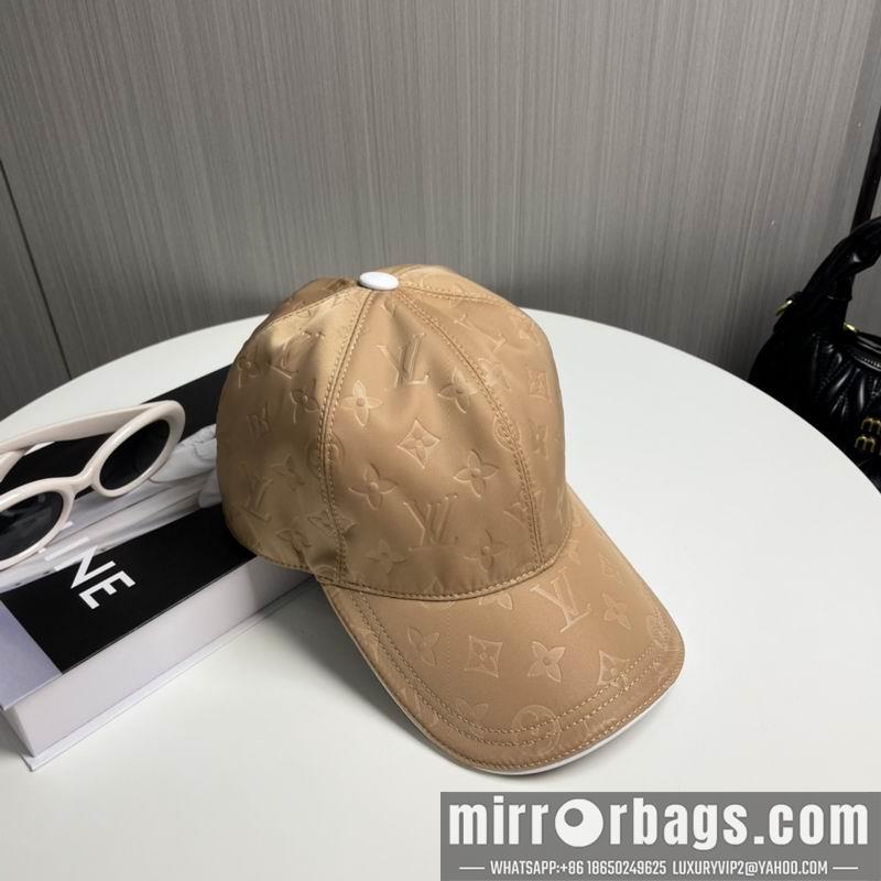 LV Hat dx44