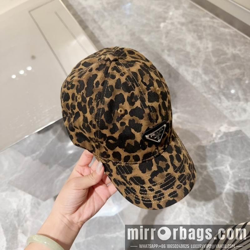Prada Hat dx40