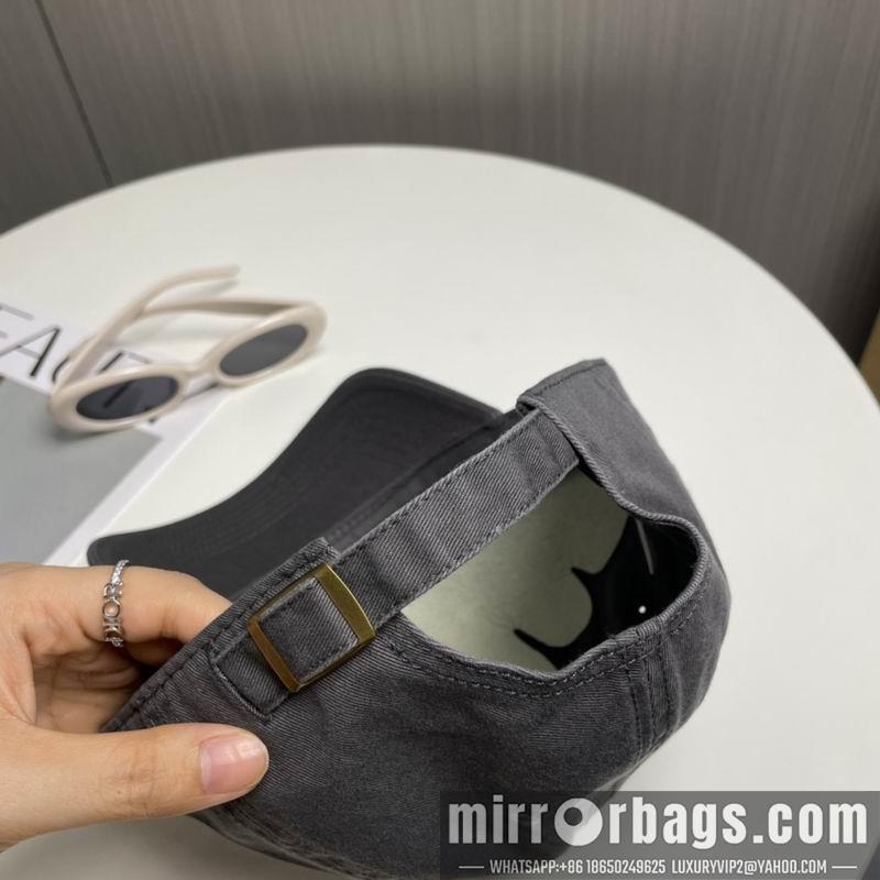 Miumiu Hat dx97
